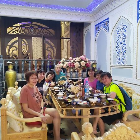 Hotel Rizqiro'Z Boutique Buhara Kültér fotó