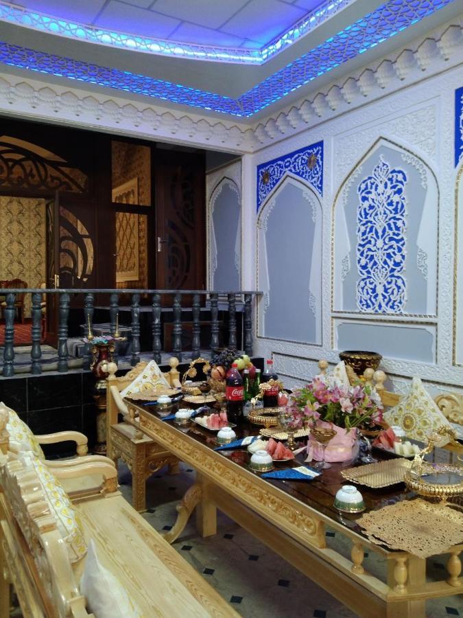 Hotel Rizqiro'Z Boutique Buhara Kültér fotó