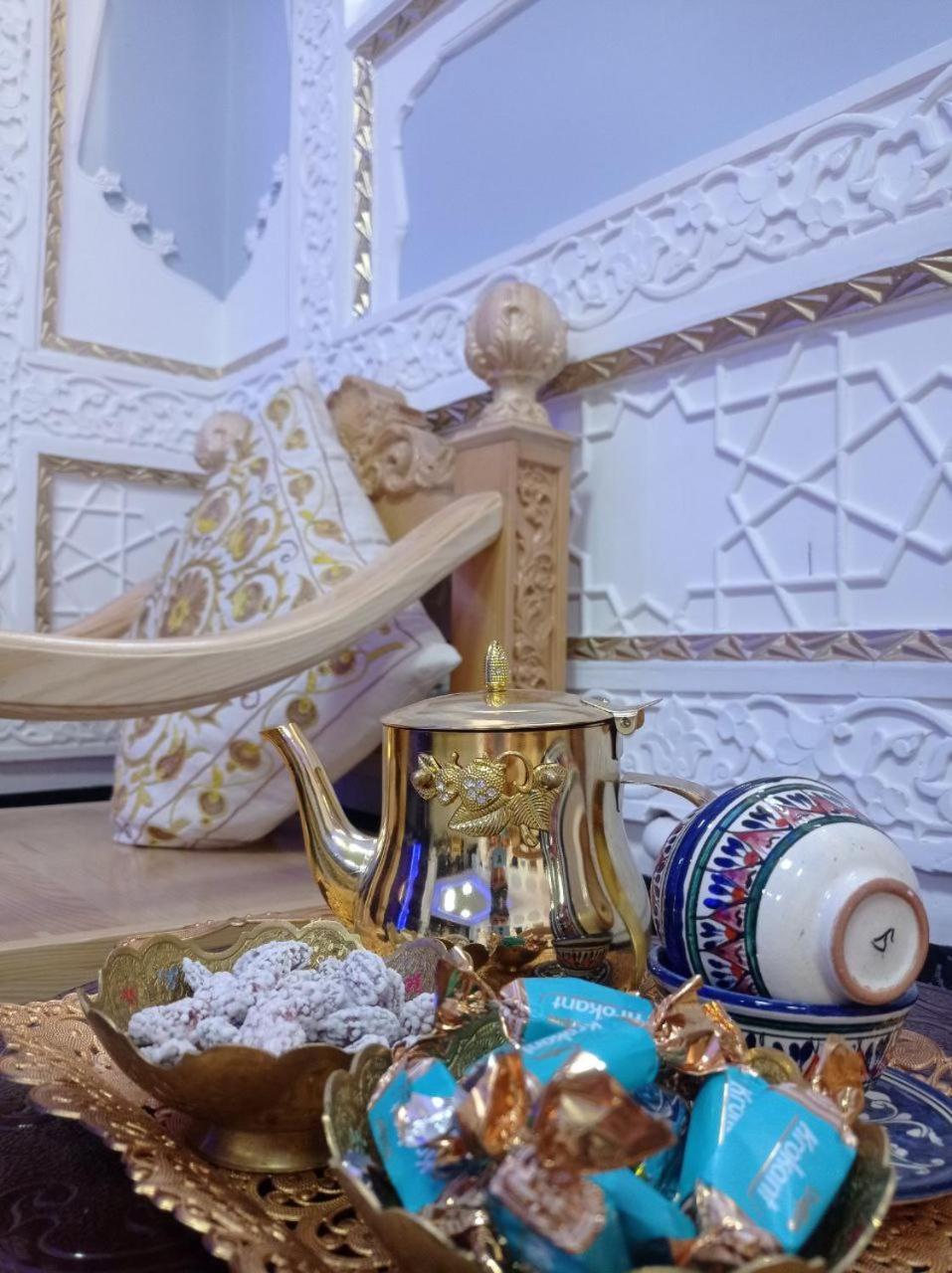 Hotel Rizqiro'Z Boutique Buhara Kültér fotó