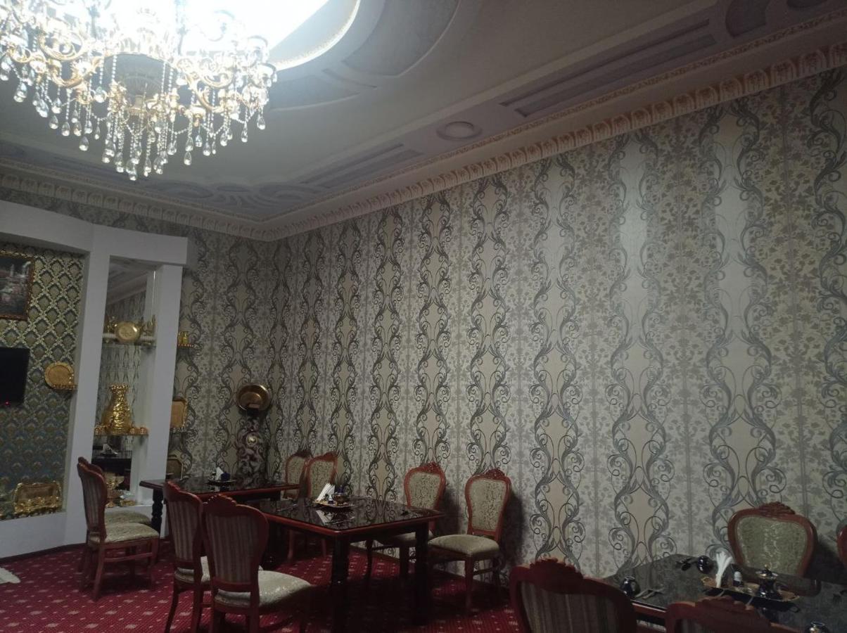 Hotel Rizqiro'Z Boutique Buhara Kültér fotó
