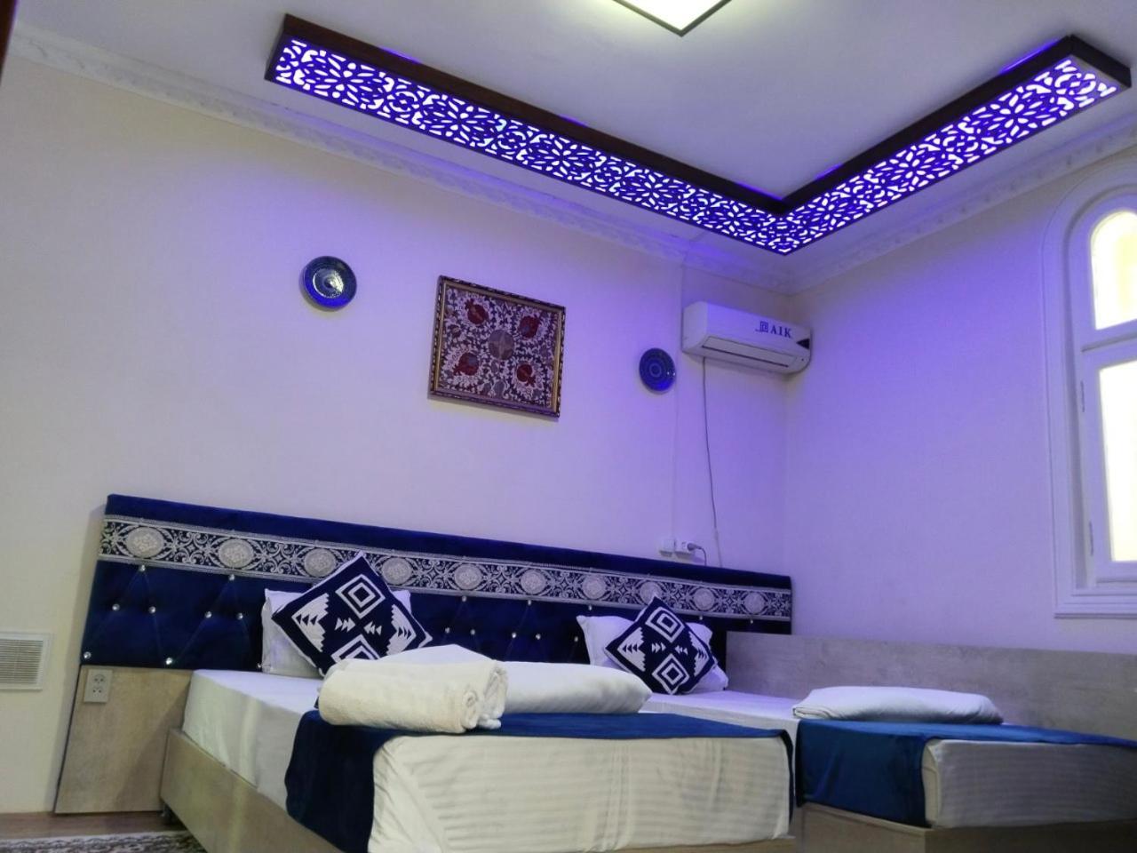 Hotel Rizqiro'Z Boutique Buhara Kültér fotó