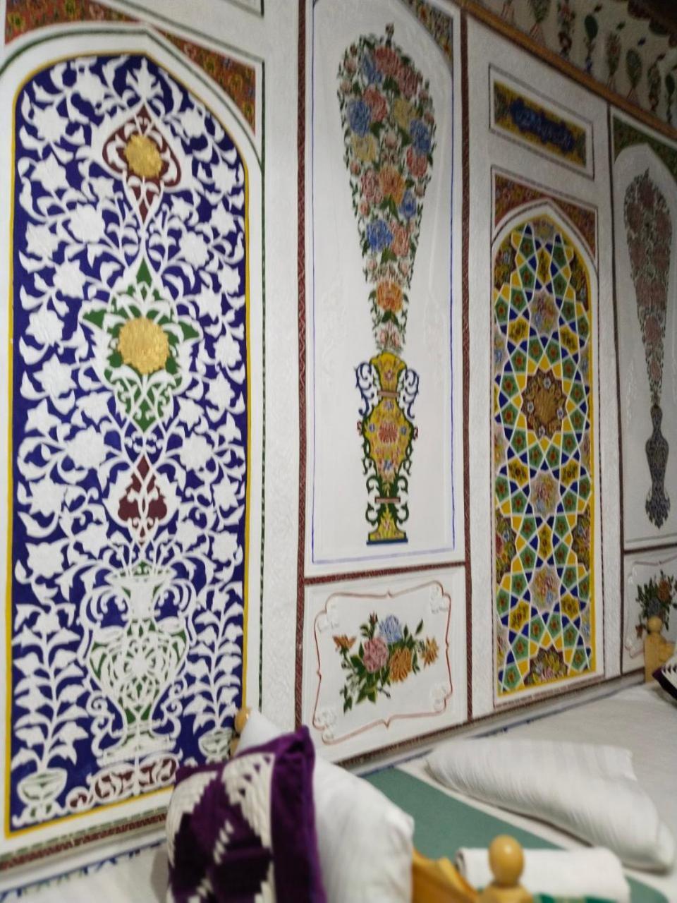 Hotel Rizqiro'Z Boutique Buhara Kültér fotó