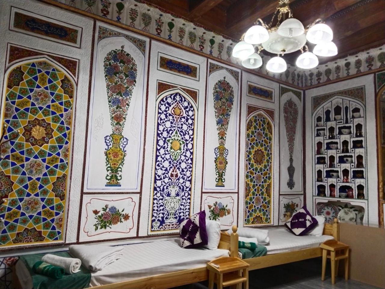 Hotel Rizqiro'Z Boutique Buhara Kültér fotó