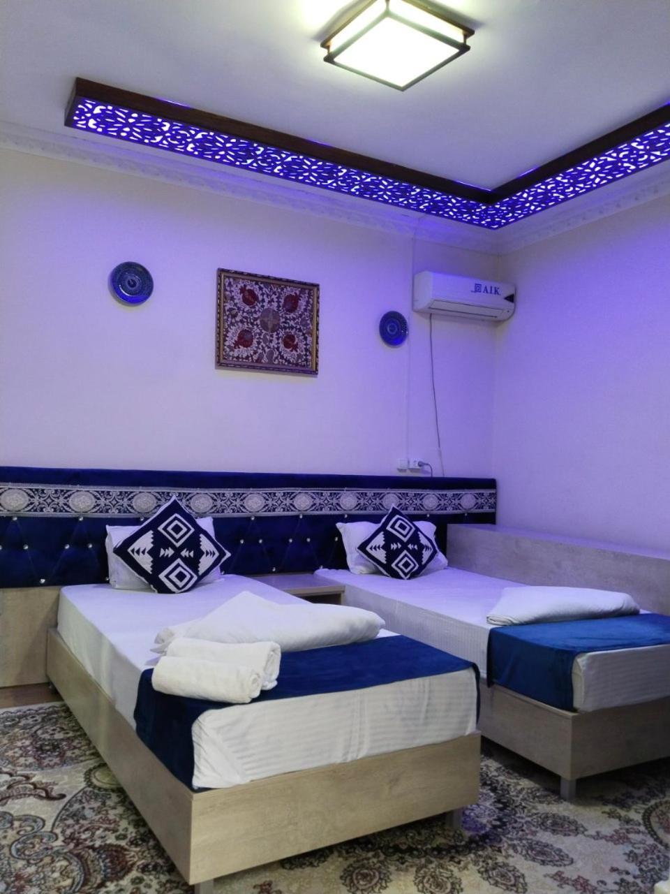 Hotel Rizqiro'Z Boutique Buhara Kültér fotó